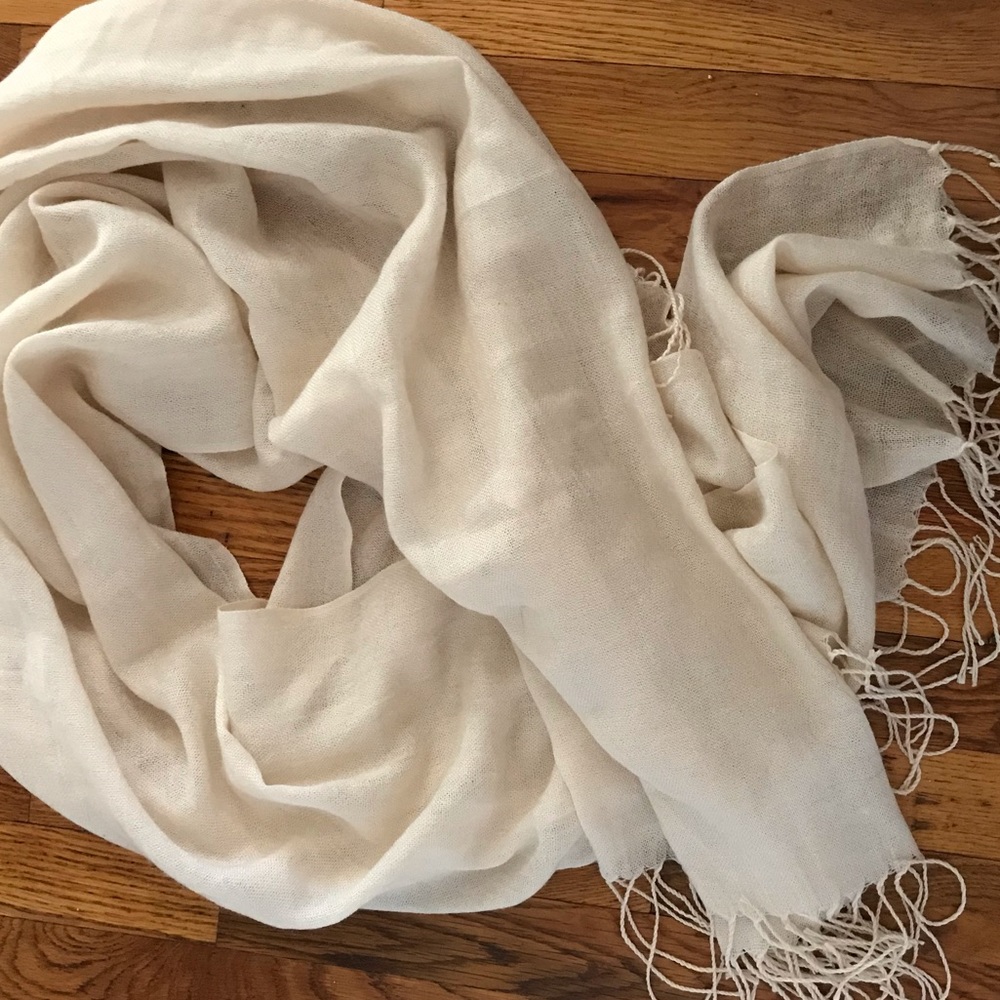 Lightweight wrap